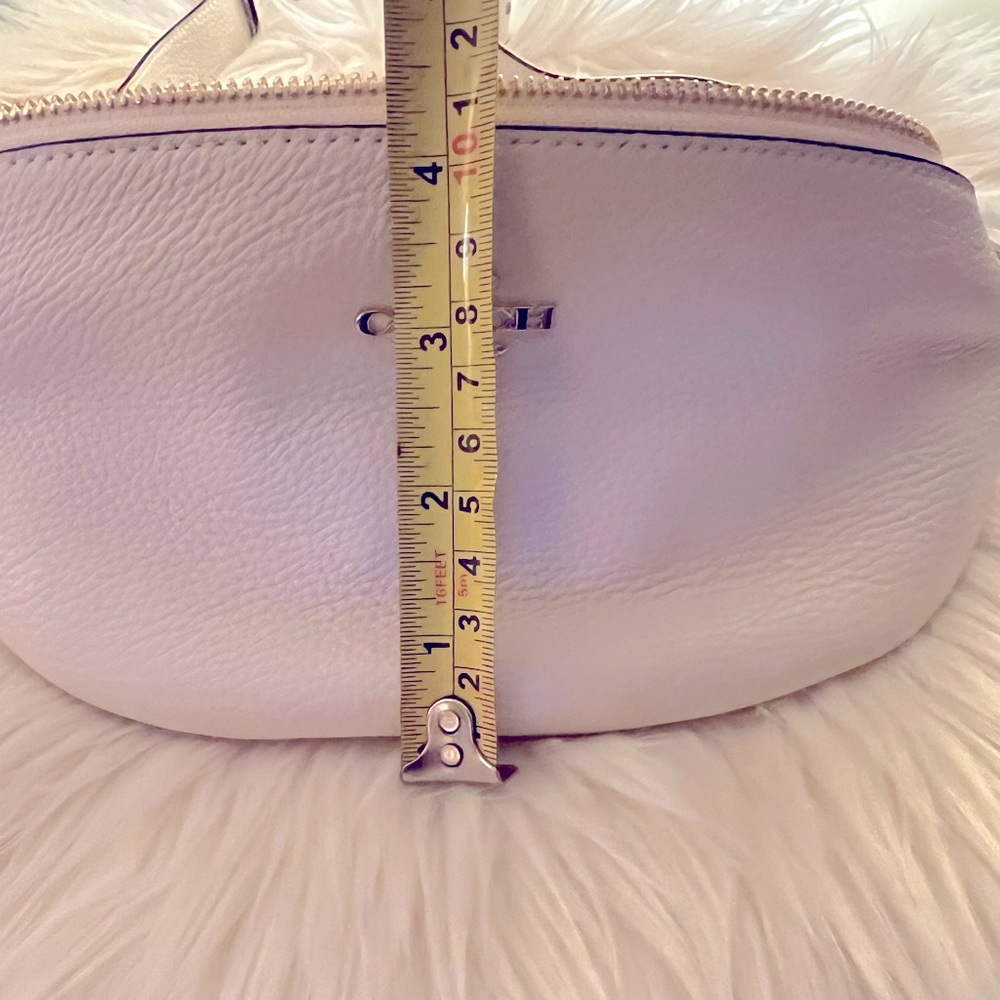 Coach White Leather Crossbody Belt Bag with Gold Hardware - Picture 4 of 7